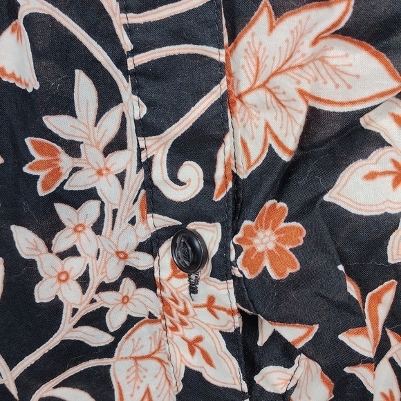 A.N.A. women's long sleeved button down floral  blouse size XL - Picture 4 of 11